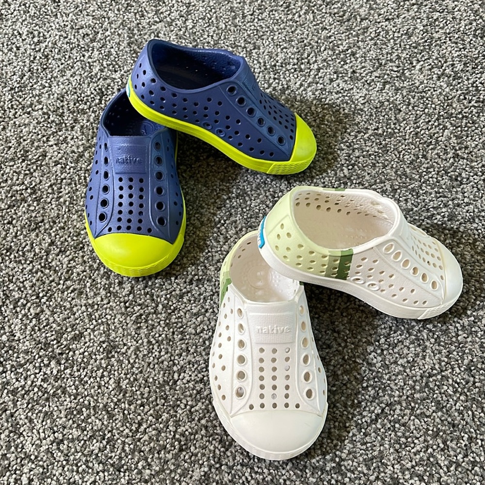 NATIVE toddler size 4 and 5. Worn once.